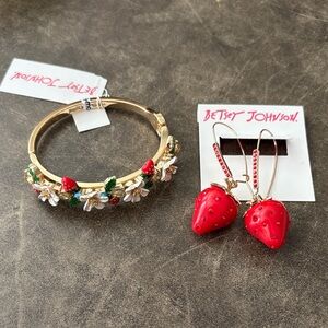 Betsey Johnson Red Strawberry Jewelry Set 🍓 🍓